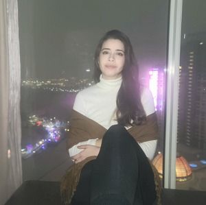 Meet your Posher, Priscila